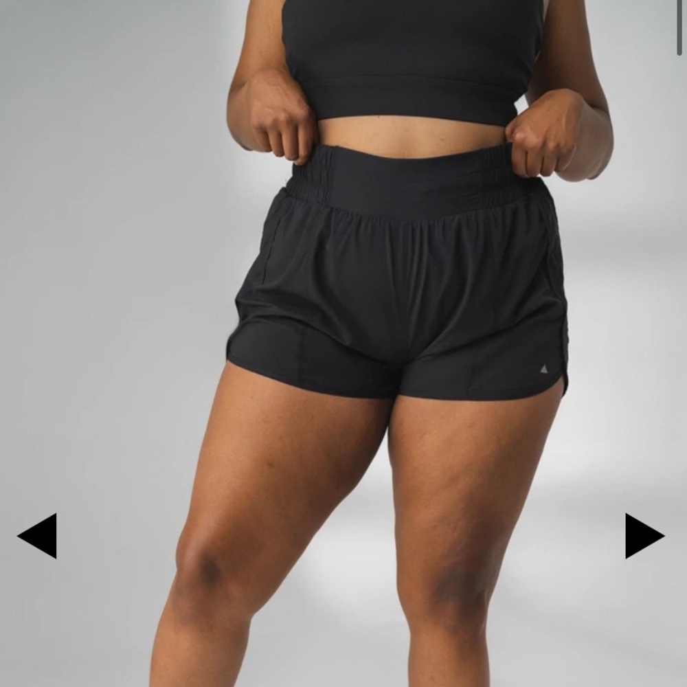 Balance Athletica breeze shorts - midnight